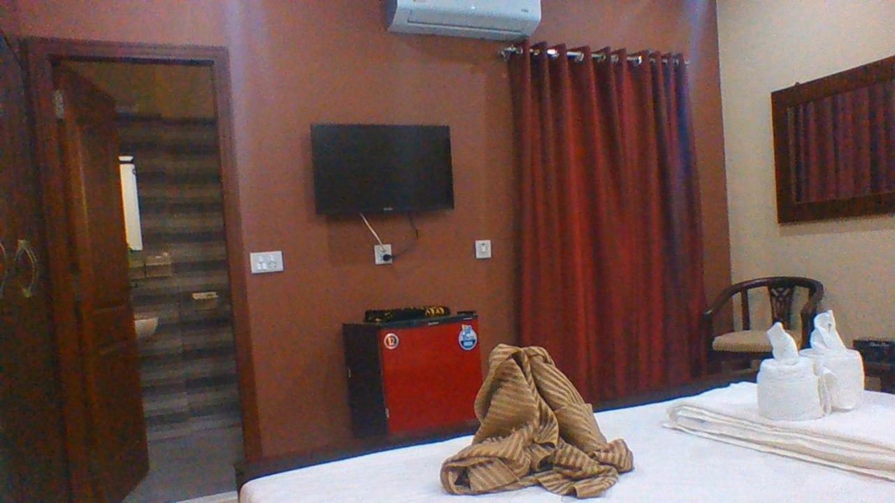 Red Roof Hotel Sahiwal Екстериор снимка
